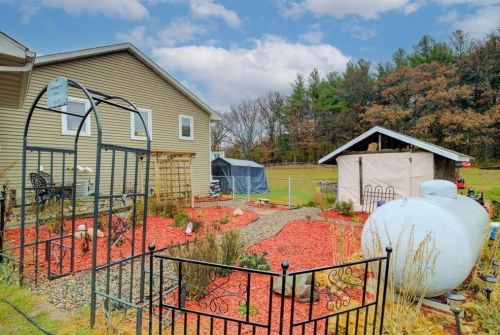 2373 84th Ave, East Farmington WI  54020-4358 exterior