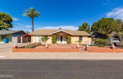 5708 13th Pl, Phoenix, AZ 85014-2334