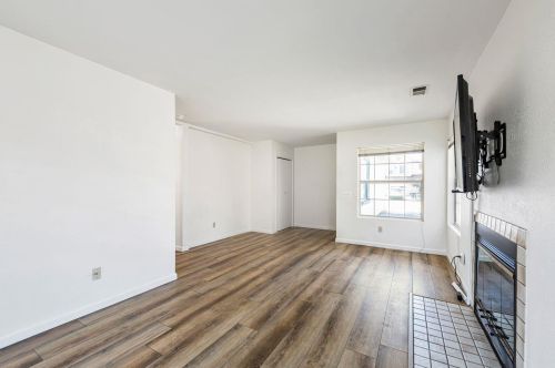 146 Presidio Ave, Princeton By The Sea, CA 94019-4323