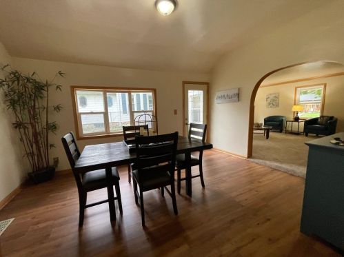 129 West Ave, Waukesha WI  53186-5909 exterior