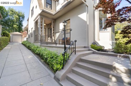 35 Craig Ave, Oakland CA  94611-3701 exterior