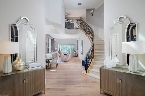 8041 Via Vecchia, Naples, FL 34108-7700