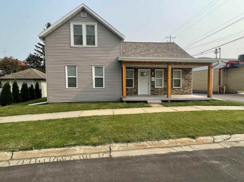 115 Nott St, Tomah, WI 54660-1631