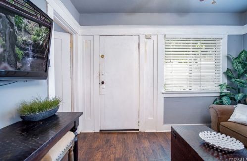 934 Washington Pl, Long Beach CA  90813-6618 exterior