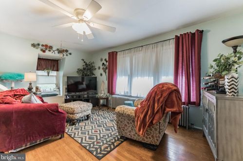 320 Delaware Ave, Lansdale PA 19446-3420 exterior