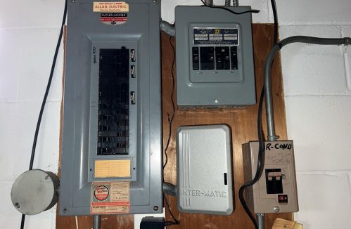 2707 67, Milwaukee WI 53219-3065 exterior