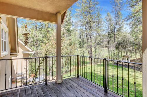 18880 Blackhawk Ct, Grass Valley CA  95949-8324 exterior