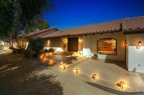 3914 Viejas Creek Ln, Alpine, CA 91901-2348