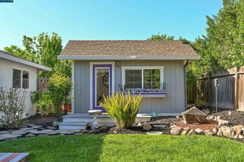 3231 Ida Dr, Concord CA  94519-2136 exterior