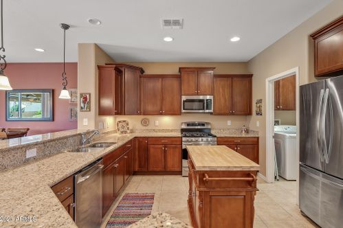 27041 Tonopah Dr, Buckeye AZ 85396-6932 exterior