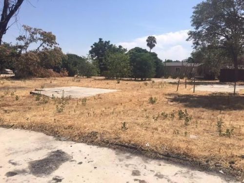 437 Britten Ave, Fresno, CA 93706-5705