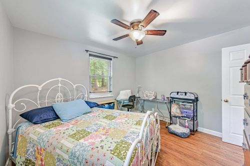 1315 Buckeye St, Connellsville PA  15425-4706 exterior