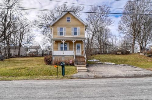 16 Corwin Ave, Middletown, NY 10940-2404