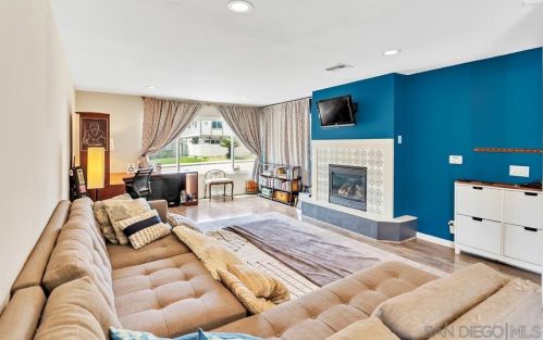 3825 Polaris Dr, La Mesa, CA 91941-8035