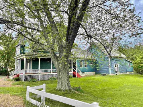 520 1st Nh Tpke, Northwood, NH 03261-3412