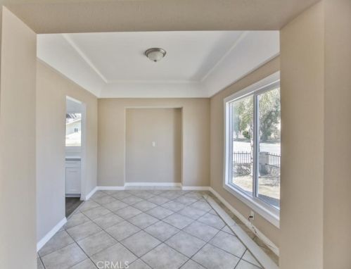 996 Arrowhead Ave, San Bernardino CA  92408-2009 exterior