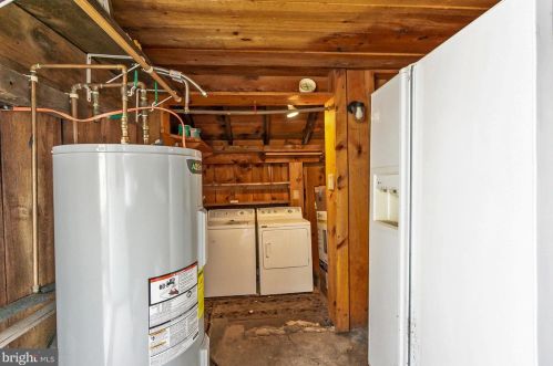 2695 Hemlock Dr, Palmerton PA  18071-9408 exterior