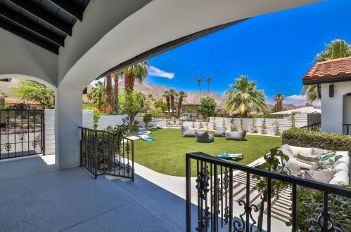 54780 Avenida Obregon, La Quinta CA  92253-3712 exterior