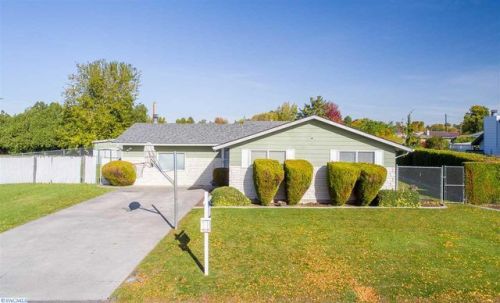 3909 Margaret St, Pasco, WA 99301-2913