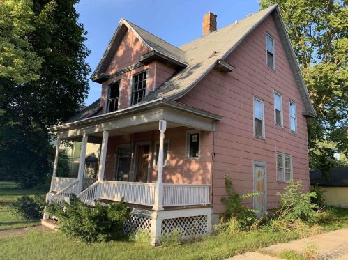 441 Harrison Ave, Beloit, WI 53511-6321