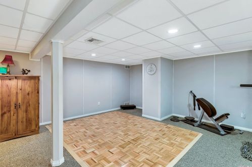 4 Magenta Ln, Elwood NY  11731-5116 exterior