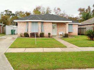 4056 Regina Coeli Ct, Marrero, LA 70072-6337