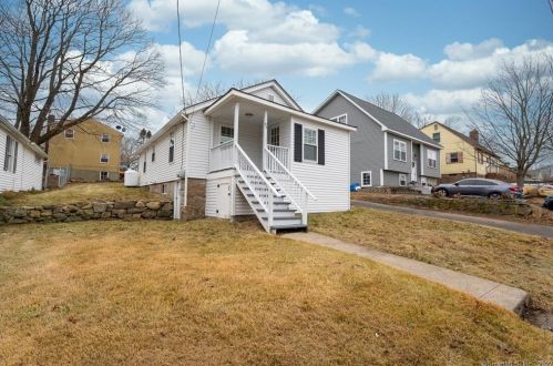 95 Joe Ave, Groton, CT 06340-4923