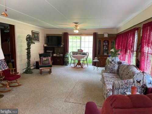 1994 Jericho Rd, Paradise Park, PA 17068-9003