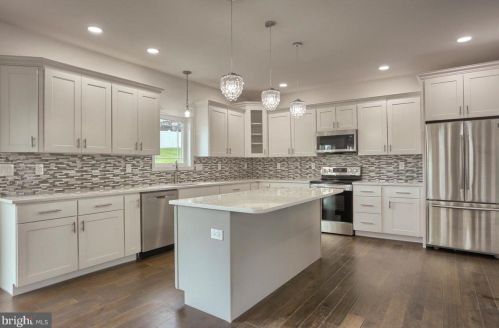 35 Steeple Chase Dr, York Haven PA  17370 exterior