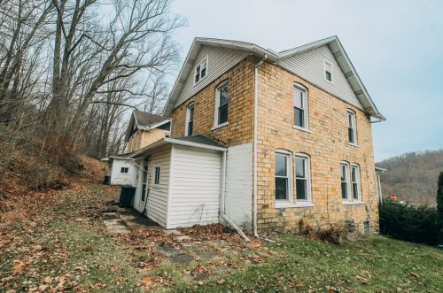755 Morris St, Clymer, PA 15728-1197