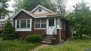 250 New Milford Ave, Dumont, NJ 07628-2146