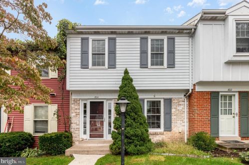804 Allenview Dr, Navy Sup Dpt PA  17055-6183 exterior
