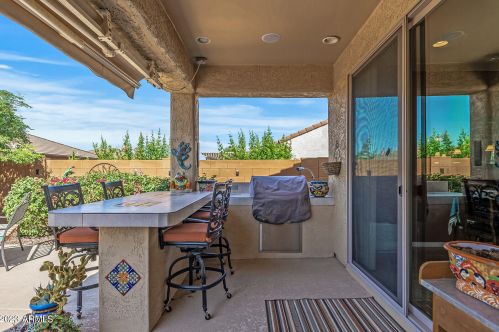 27041 Tonopah Dr, Buckeye AZ 85396-6932 exterior