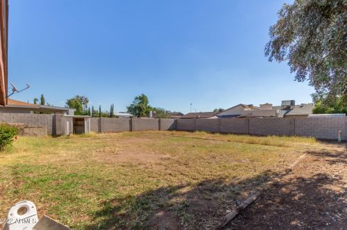 2953 Bluefield Ave, Phoenix AZ 85032-1441 exterior