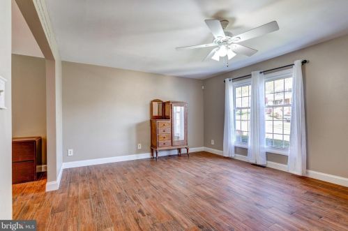 1942 Bergdoll Ave, Boothwyn PA 19061-2618 exterior