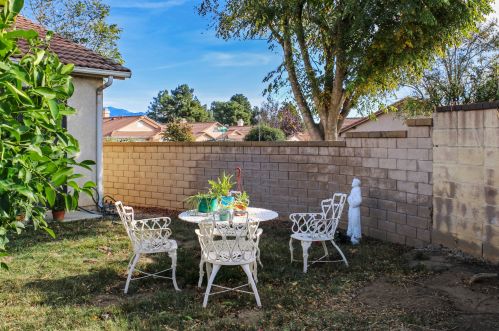 10370 Bel Air Dr, Beaumont CA  92223-5580 exterior