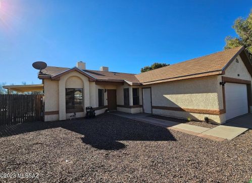 5073 Condor Dr, Tucson AZ  85742-9405 exterior