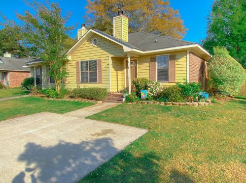 708 Winthrop St, Ladson, SC 29456-3260