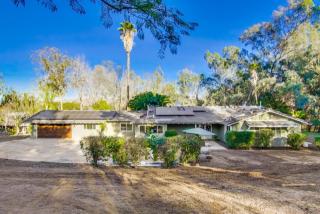 16427 Martincoit Rd, Poway, CA 92064-1622