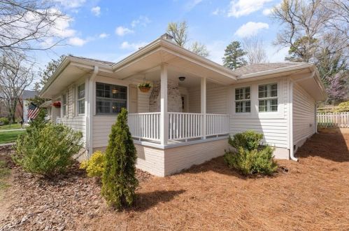 1518 Liberty Dr, Greensboro NC  27408-4928 exterior