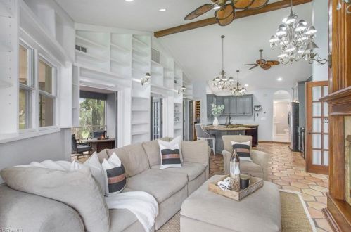 11466 Longshore Way, Naples, FL 34119-8828