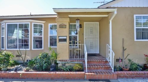 4561 Adenmoor Ave, Lakewood CA  90713-2515 exterior