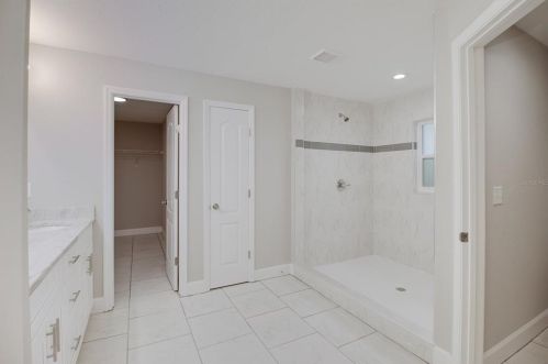 40 Blue Jordan Rd, West Frost Proof FL  33843-9646 exterior