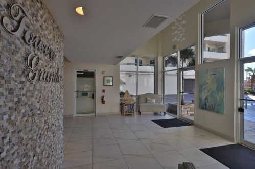 2055 Atlantic Ave, Daytona Beach, FL 32118-5017