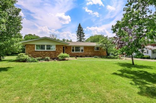 5891 Hendrickson Rd, Franklin, OH 45005-9606