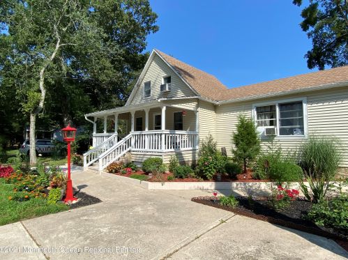 515 Laurel St, Berkeley Township NJ  08721-2619 exterior