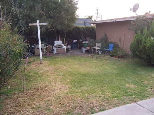 932 Perris St, San Bernardino, CA 92411-2845