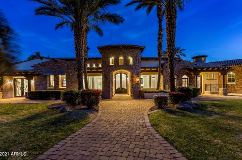 3830 164th St, Gilbert, AZ 85297-6929