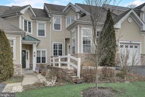 101 Dresner Cir, Boothwyn, PA 19061-4248
