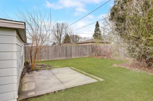 6209 Indiana Ave, Cudahy WI 53110-2871 exterior